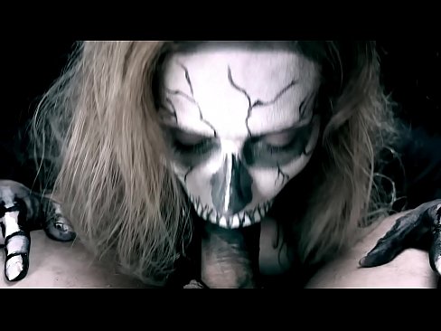 ❤️ Demon qız qara ağzı ilə xoruz əmmək və cum udmaq. ❤❌ Super porno bizdə ❌️